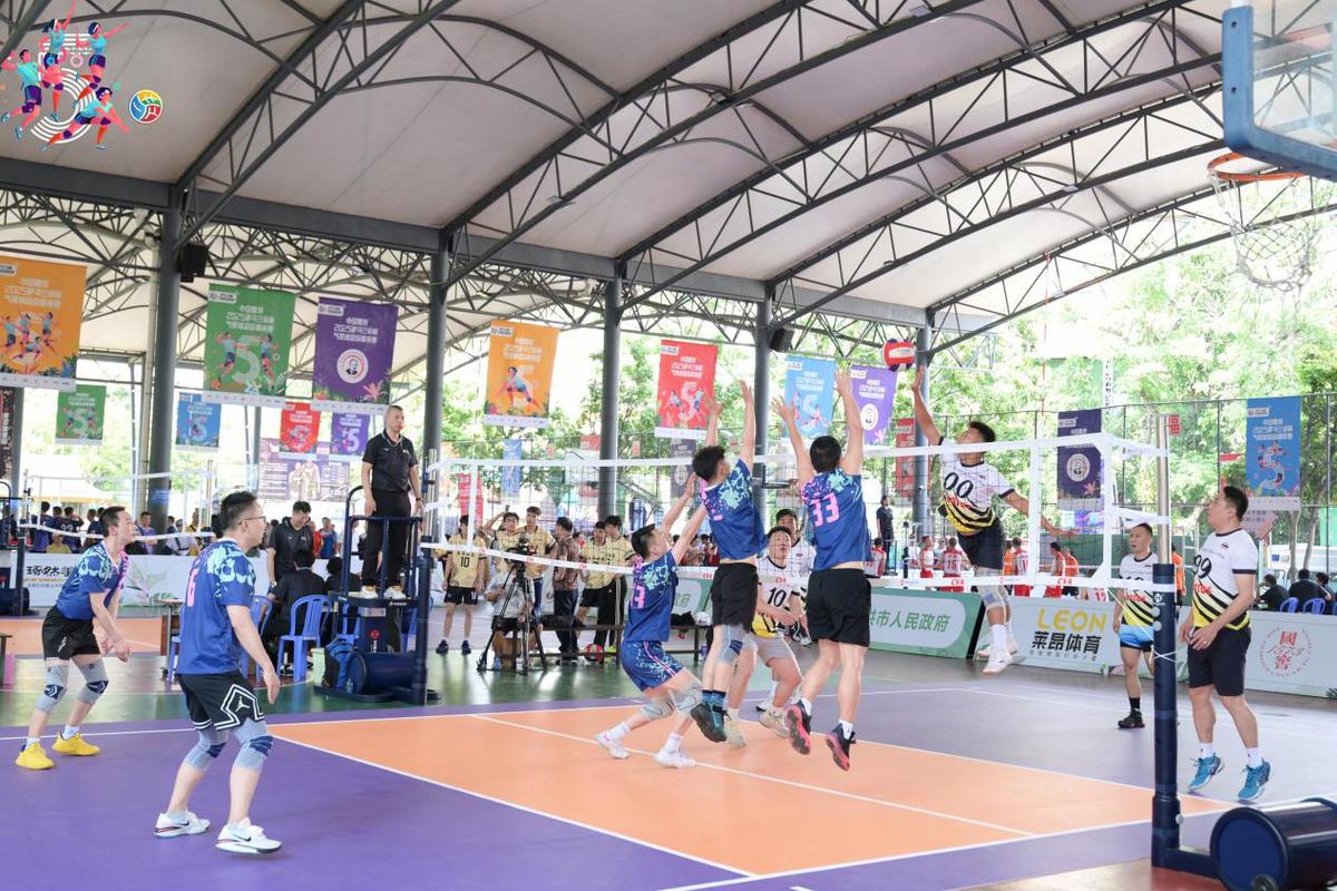 篮球勇士官方宣布签下新秀后卫