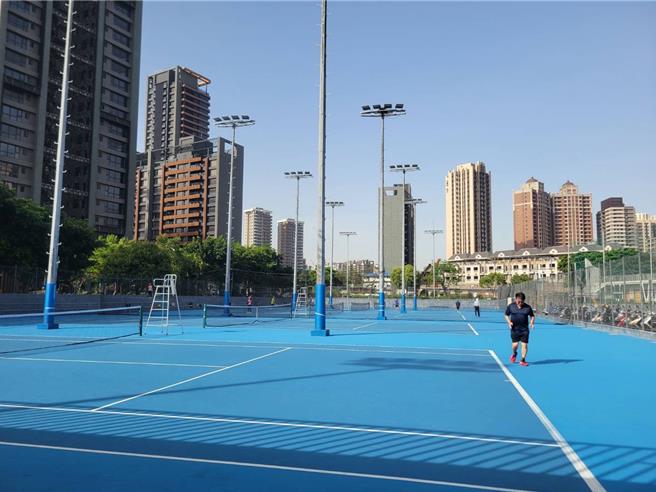 申花vs广岛三箭全场数据：射门13-14，控球率36-64